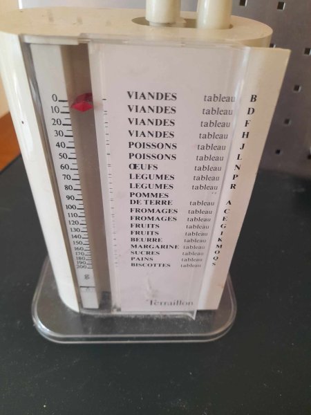 Ancienne balance de cuisine diéthétique téraillon pas cher