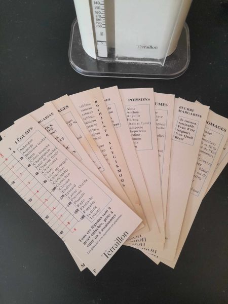 Annonce Ancienne balance de cuisine diéthétique téraillon