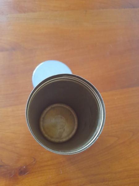 Vente Ancienne boite en alumignium magn&eacute;sium infantile