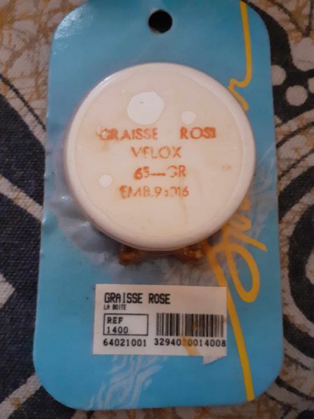 Ancienne boite en m&eacute;tal graisse rose velox