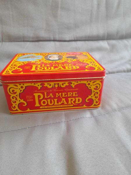 Ancienne boite en m&eacute;tal vide la mere poulard pas cher