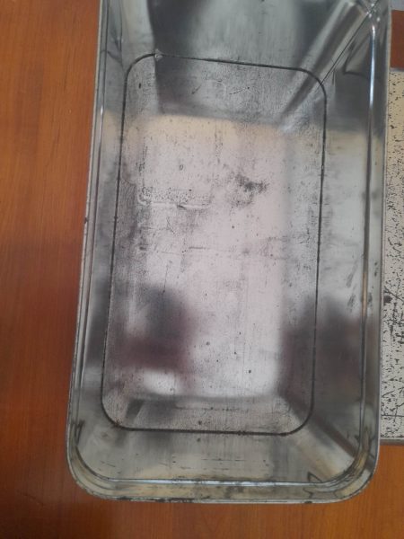 Ancienne boite m&eacute;tal  &agrave; rafraichir pas cher