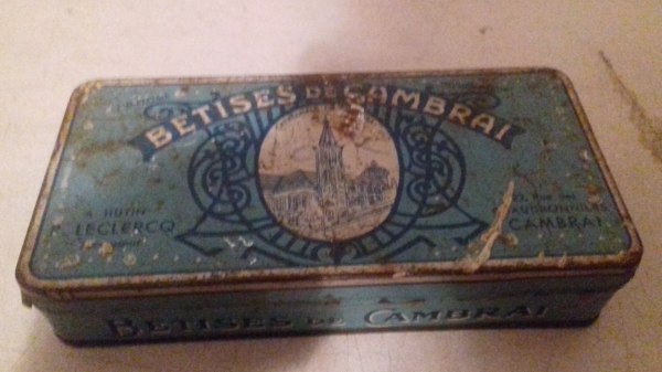 Vente Ancienne boite métal "bétise de cambrai"