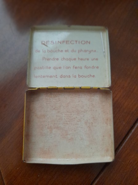 Vente Ancienne boite métal "gonacrine"