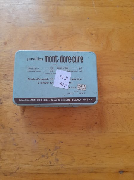 Ancienne boite m&eacute;tal "pastille mont dore cure" pas cher