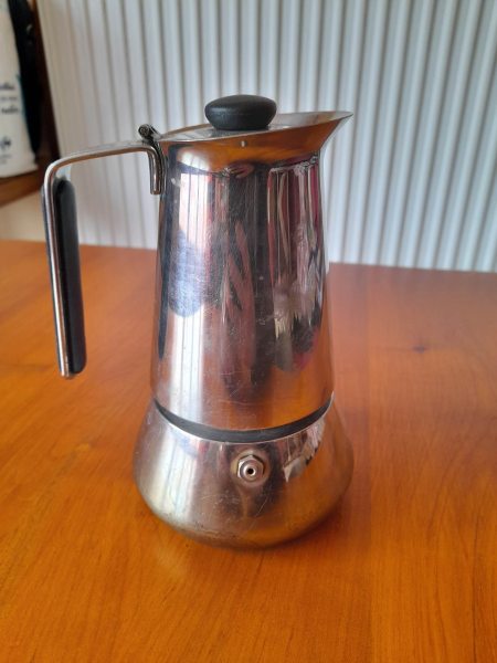 Ancienne cafeti&egrave;re &agrave; main