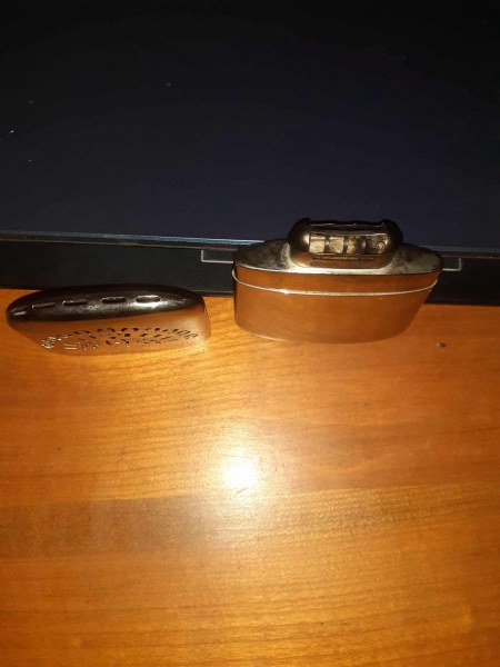 Annonce Ancienne chauffrette &agrave; essence