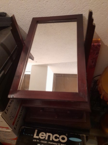 Vente Ancienne coiffeuse de table miroir
