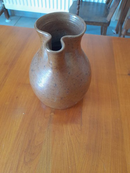 Annonce Ancienne cruche en gr&egrave;s - fait main