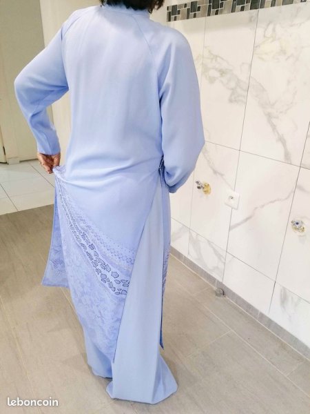 Ao dai et son pantalon taille  40/42 mauve pas cher