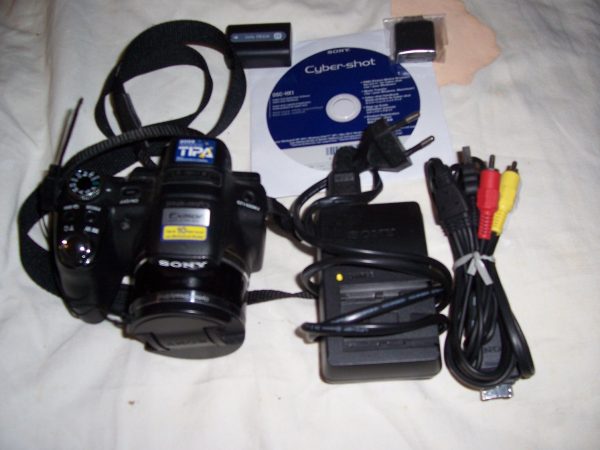 Appareil photo num&eacute;rique compact sony dsc-hx1 neuf pas cher