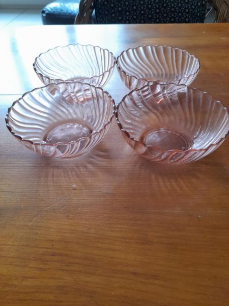 Vente Arcoroc - lot 4 coupelles rosaline en verre