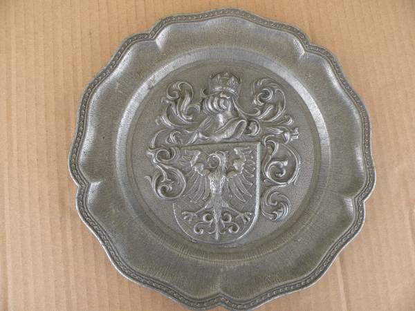 Vente Assiette plate étain 22 cms fleur de lys