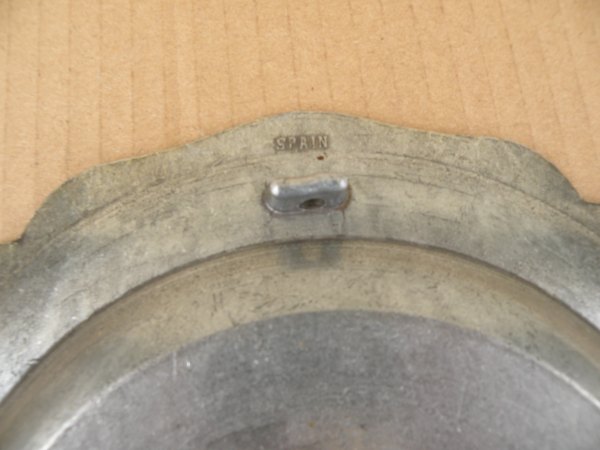 Annonce Assiette plate &eacute;tain 22 cms fleur de lys