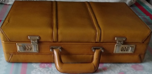 Vente Attach&eacute;-case vintage en cuir