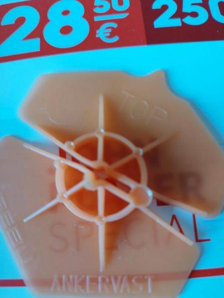 Vente Attache isolation 100 pièces : 5 €