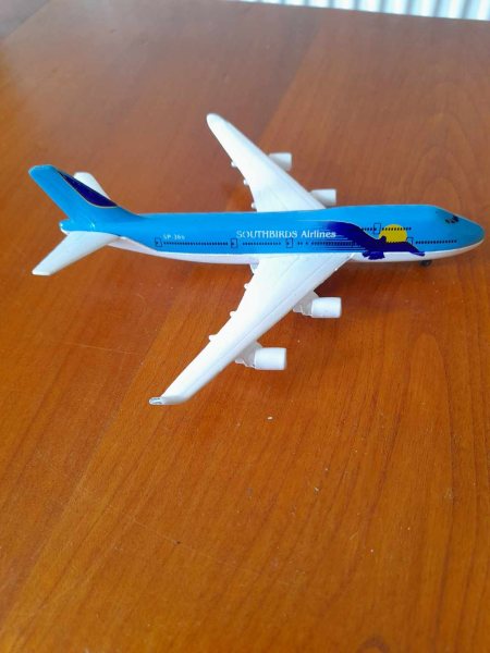Avion miniature majorette - booing 747 tm pas cher