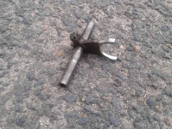 Axe de boite honda 600 shadow 2000