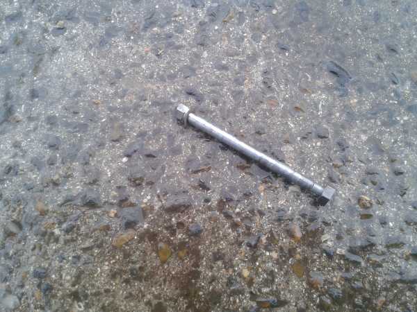 Vente Axe de roue avant derby rabasa 50 cc gtv4 1974