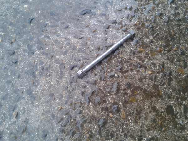 Axe de roue avant derby rabasa 50 cc gtv4 1974 pas cher