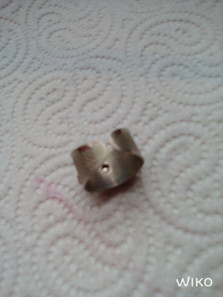 Vente Bague r&eacute;glable orn&eacute;e de rang&eacute;es de pierres bleues