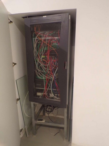 Baies de brassage, switchs, firebox et firewall