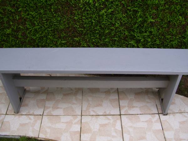 Banc en bois couleur gris clair pas cher