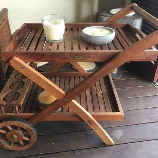 Vente Bar à roulette en teck, de très bonne qualité