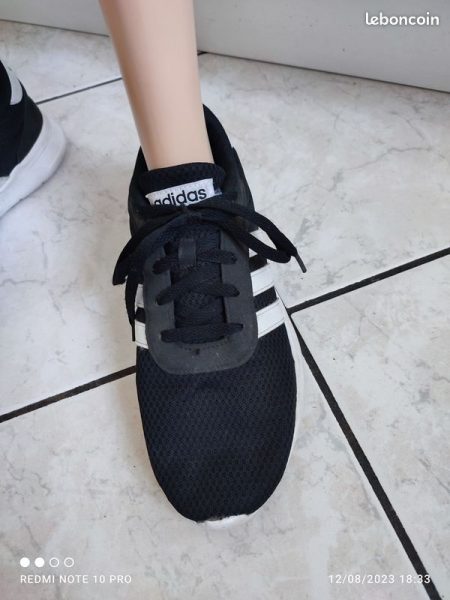 Vente Baskets adidas noir toile 41.5