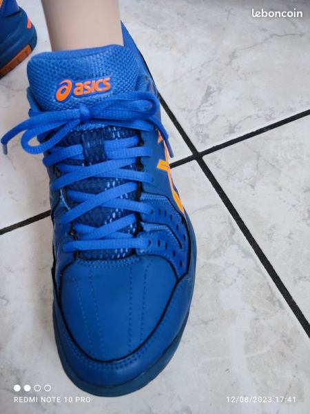 Baskets asics bleu  taille 39 pas cher