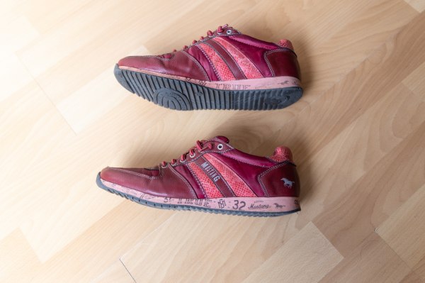 Vente Baskets de ville rouges