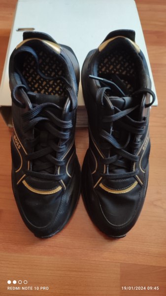 Baskets homme 43 boss