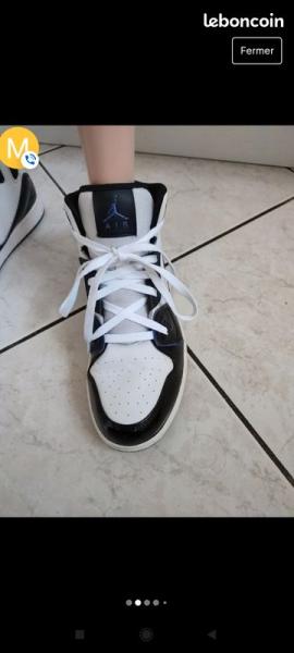 Annonce Baskets jordan blanches homme 43