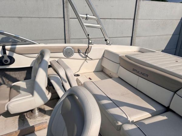 Bayliner 180 bowrider pas cher