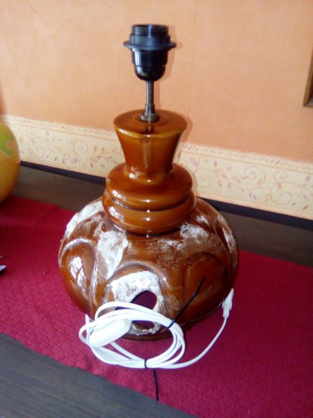 Beau pied de lampe ceramique douille a vis e27 10&euro;