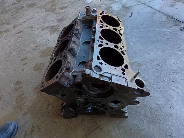 Bloc moteur fiat 130 3.2 pas cher