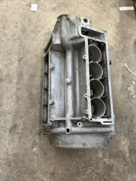 Bloc moteur maserati indy 4700