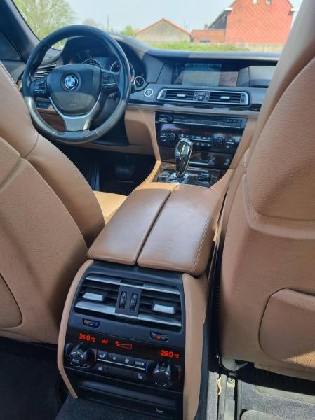 Annonce Bmw 730d 245cv 180kw cuir cognac toit ouvrant full