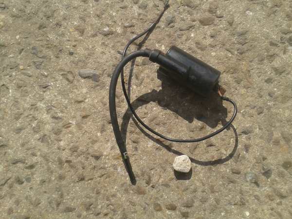 Annonce Bobine d allumage fil rose  honda 500 cx 1979