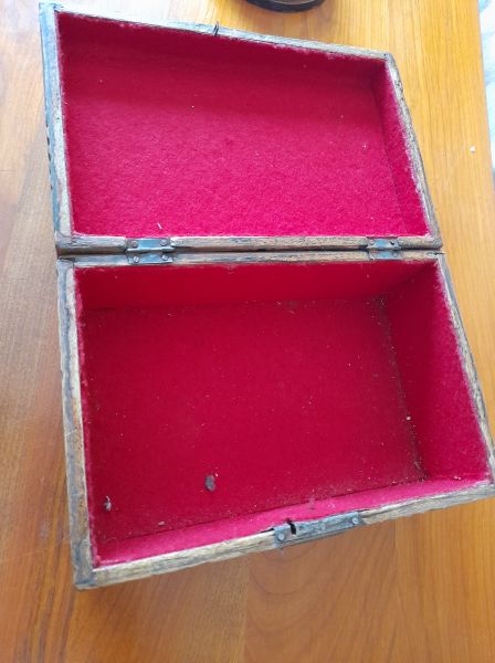 Annonce Boite &agrave; bijoux en bois