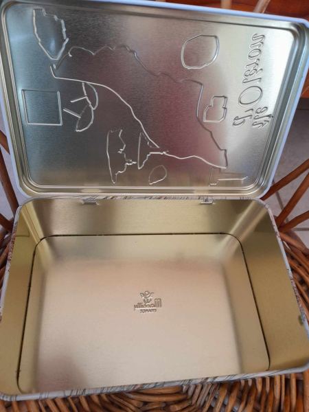 Vente Boite &agrave; biscuit vide  ile d'ol&eacute;ron france