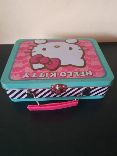 Boite à goutter en métal hello kitty pas cher