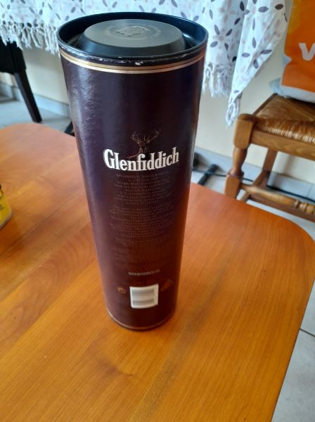 Vente Boite carton et m&eacute;tal vide whisky glenfiddich