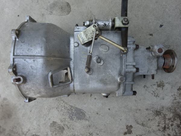 Annonce Bo&icirc;te de vitesses a cloche pour fiat 1100