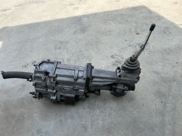 Boite de vitesses fiat dino 2400