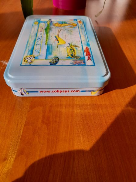 Bo&icirc;te en m&eacute;tal publicitaire colipays pas cher