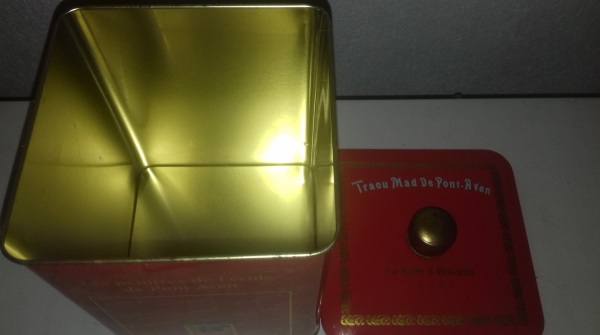 Vente Boite en m&eacute;tal traou mad de pont aven