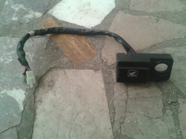 Vente Boite fusible honda 600 transalp 1993