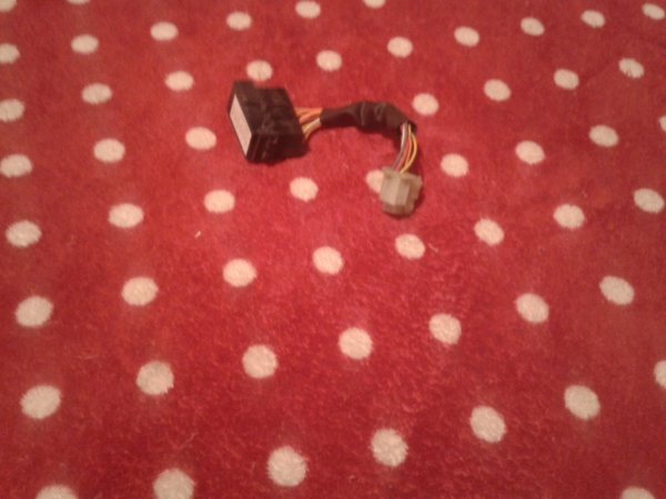 Annonce Boite fusible scooter suzuki 125 sixteen 2014