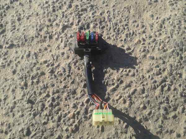 Boite fusible triumph 900 tiger 1998 pas cher